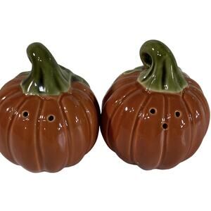 Vintage Ceramic Orange Pumpkin Salt and Pepper Shakers Fall/Thanksgiving Decor